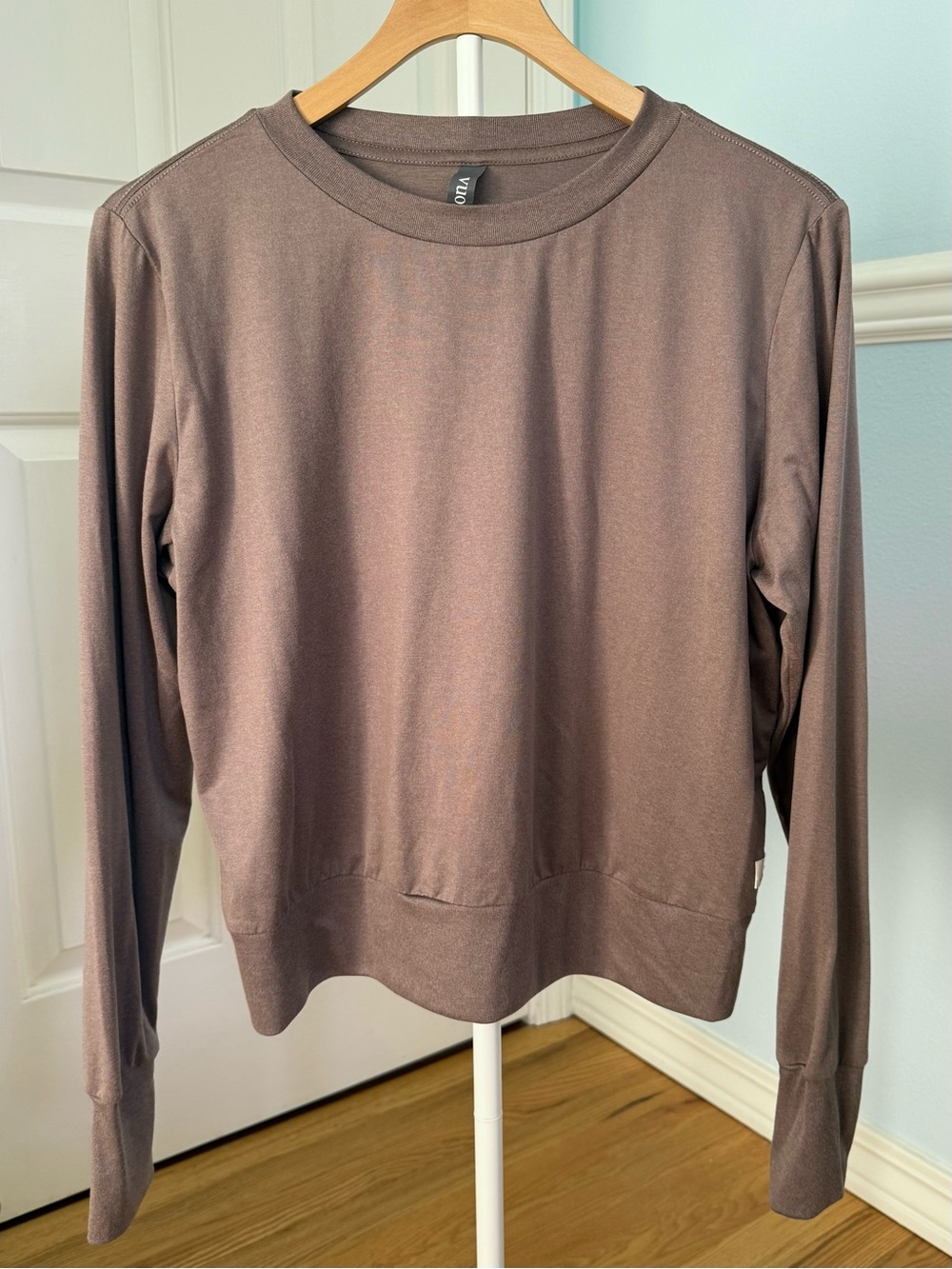 Vuori | Daydream Crew Long Sleeve Top | Brown | XL